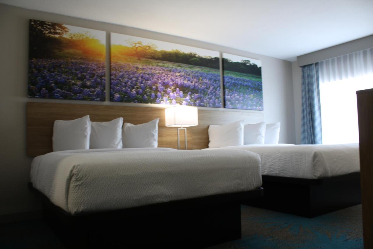 Days Inn By Wyndham Waco University Area Kültér fotó