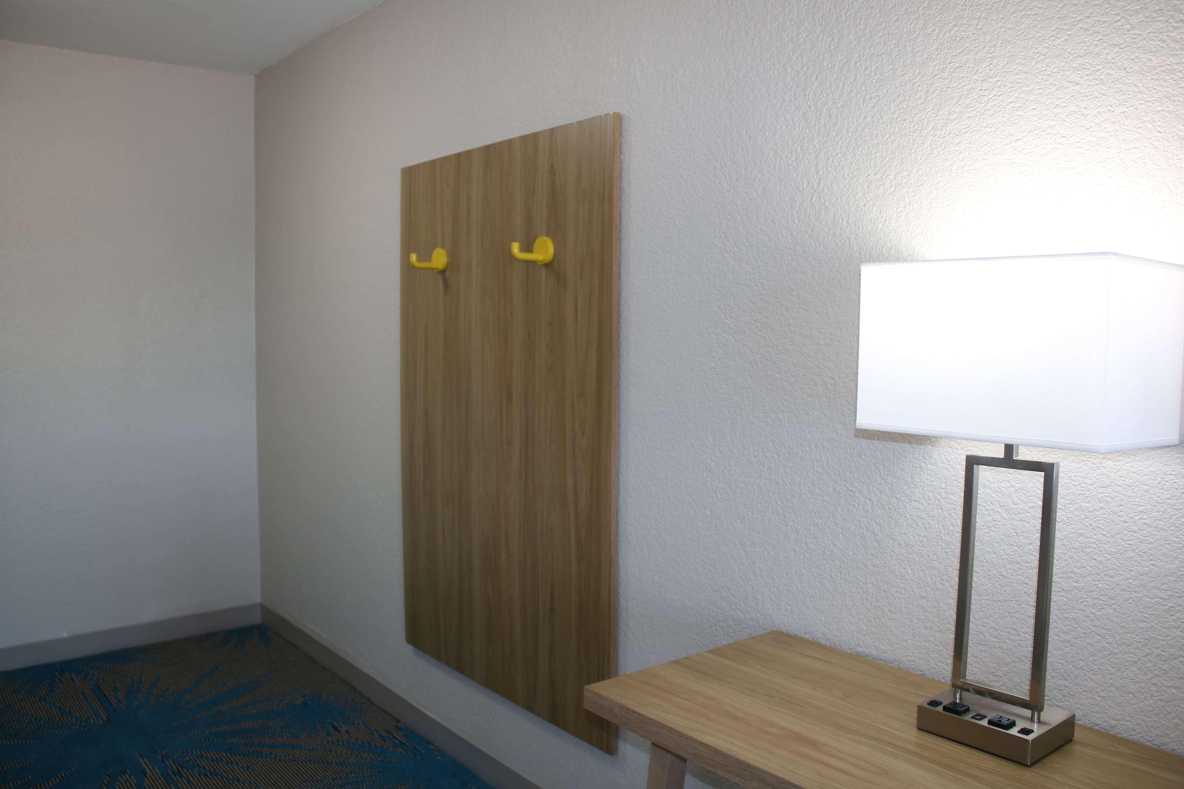 Days Inn By Wyndham Waco University Area Kültér fotó